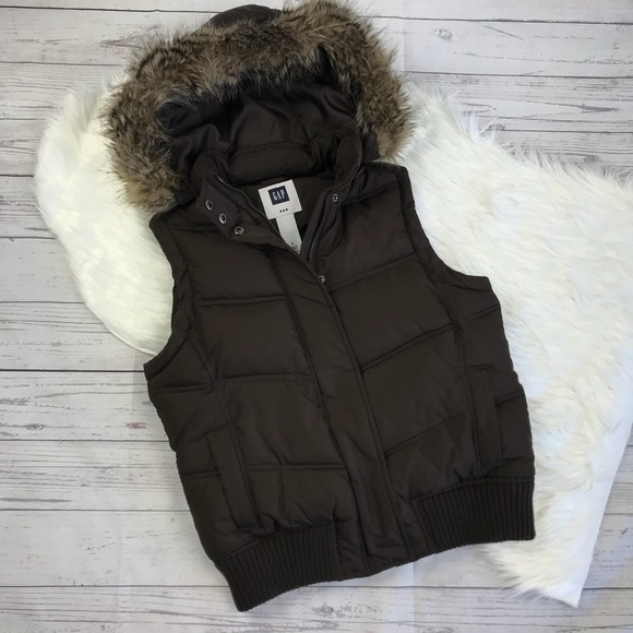 GAP Jackets & Blazers - Gap Factory Chocolate Brown Puffer Vest, Size S